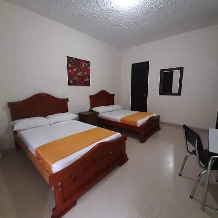 Hotel Cataluna Pereira Zewnętrze zdjęcie