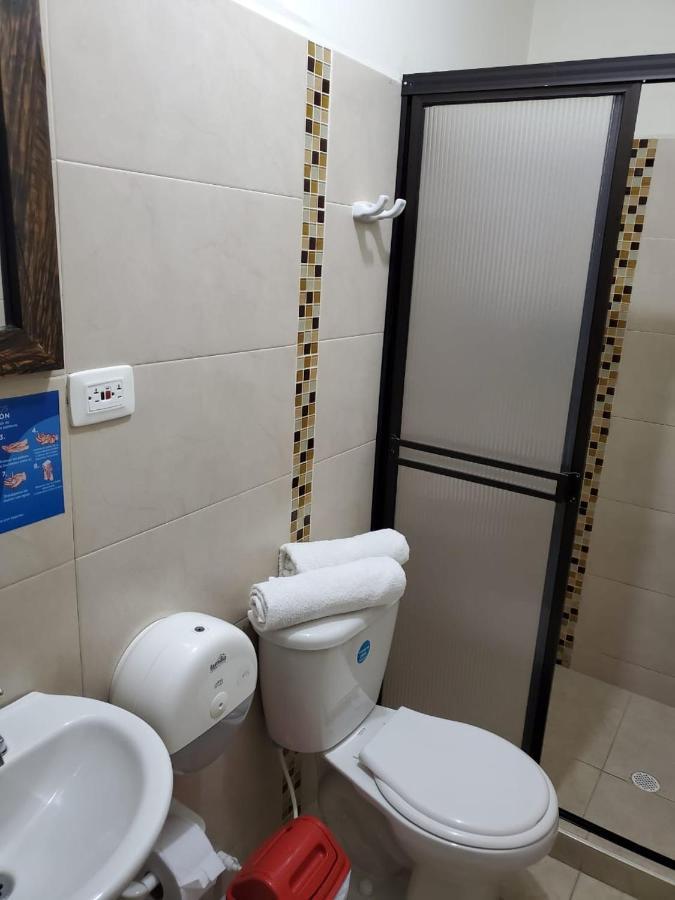 Hotel Cataluna Pereira Zewnętrze zdjęcie