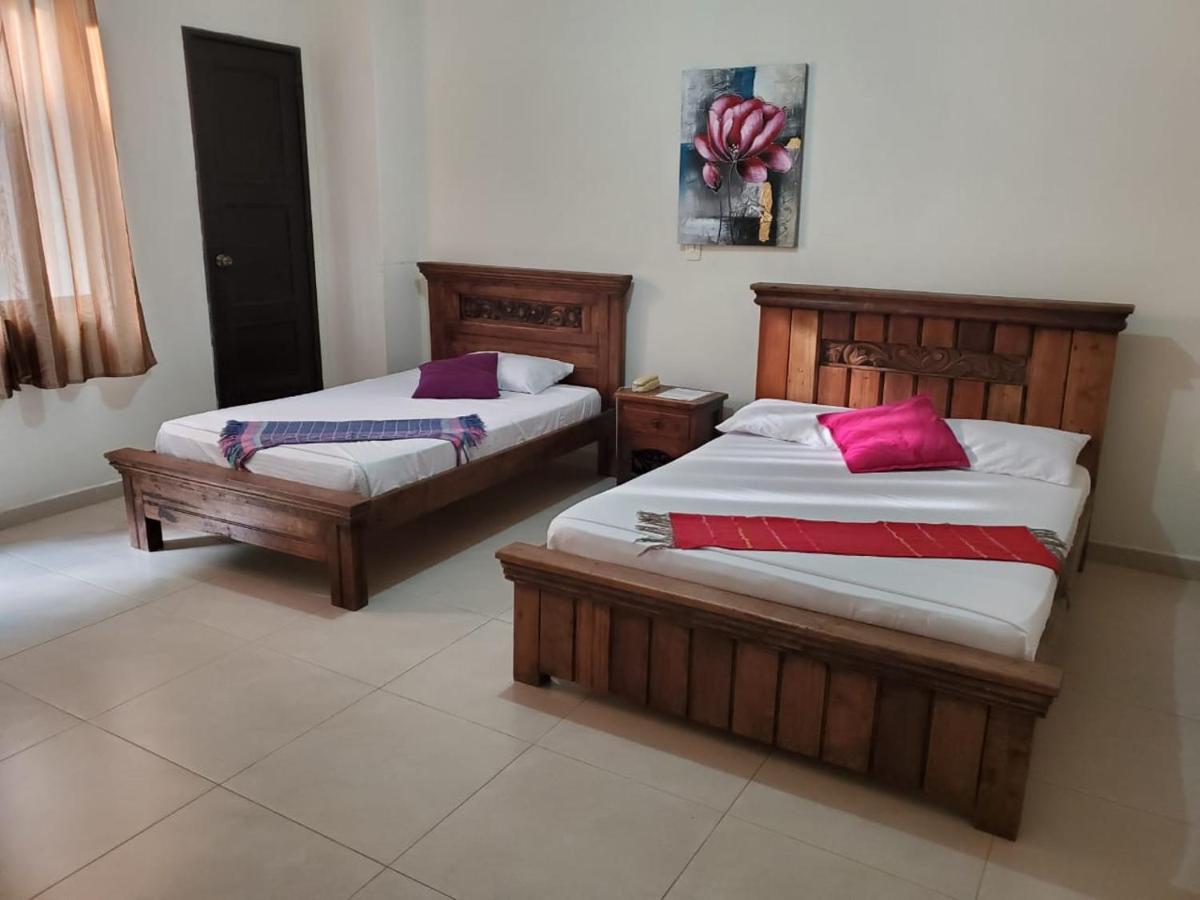 Hotel Cataluna Pereira Zewnętrze zdjęcie