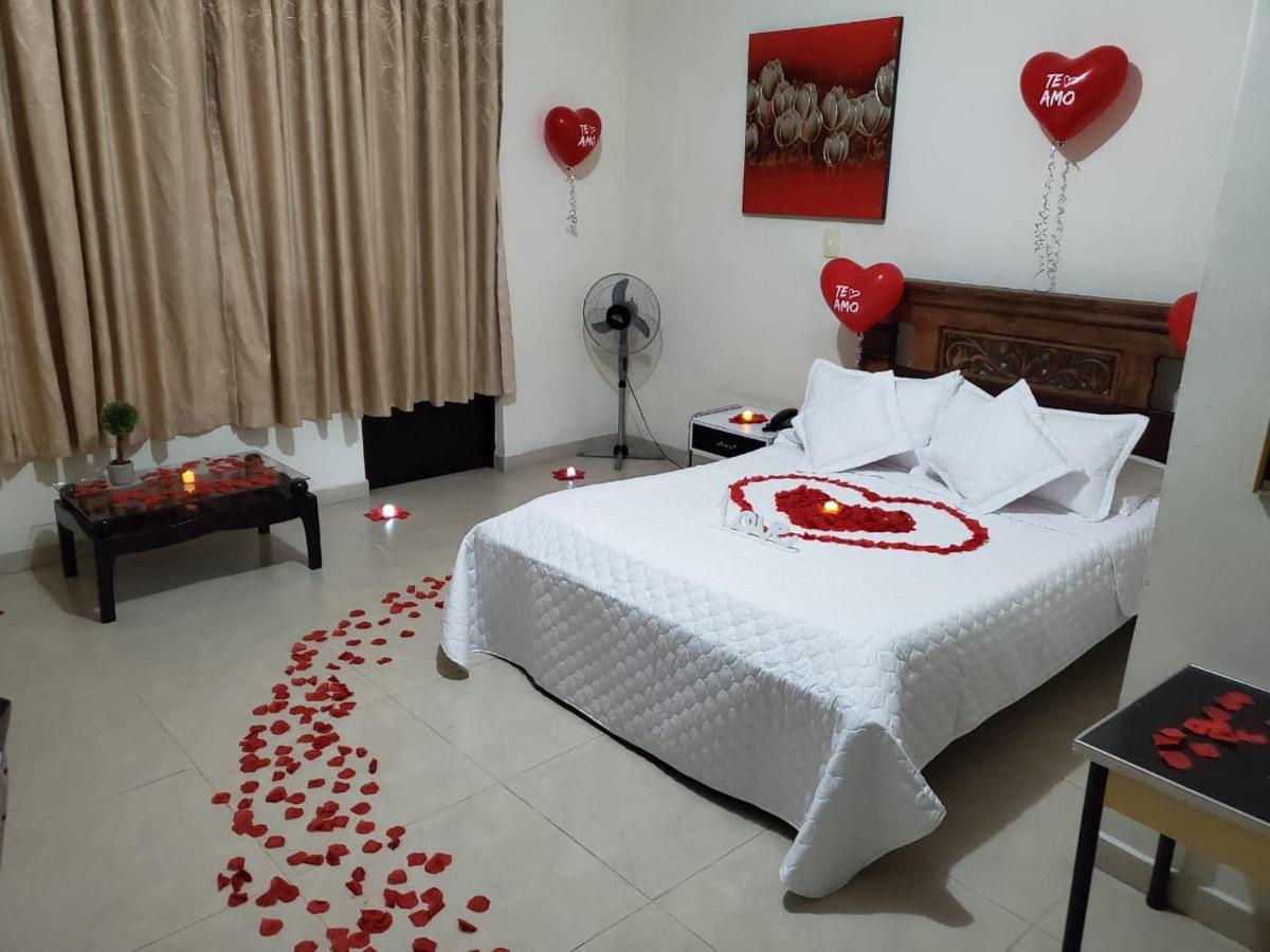 Hotel Cataluna Pereira Zewnętrze zdjęcie