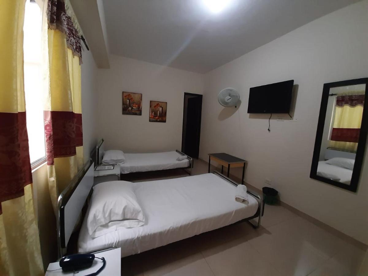Hotel Cataluna Pereira Zewnętrze zdjęcie