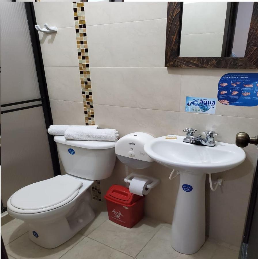 Hotel Cataluna Pereira Zewnętrze zdjęcie